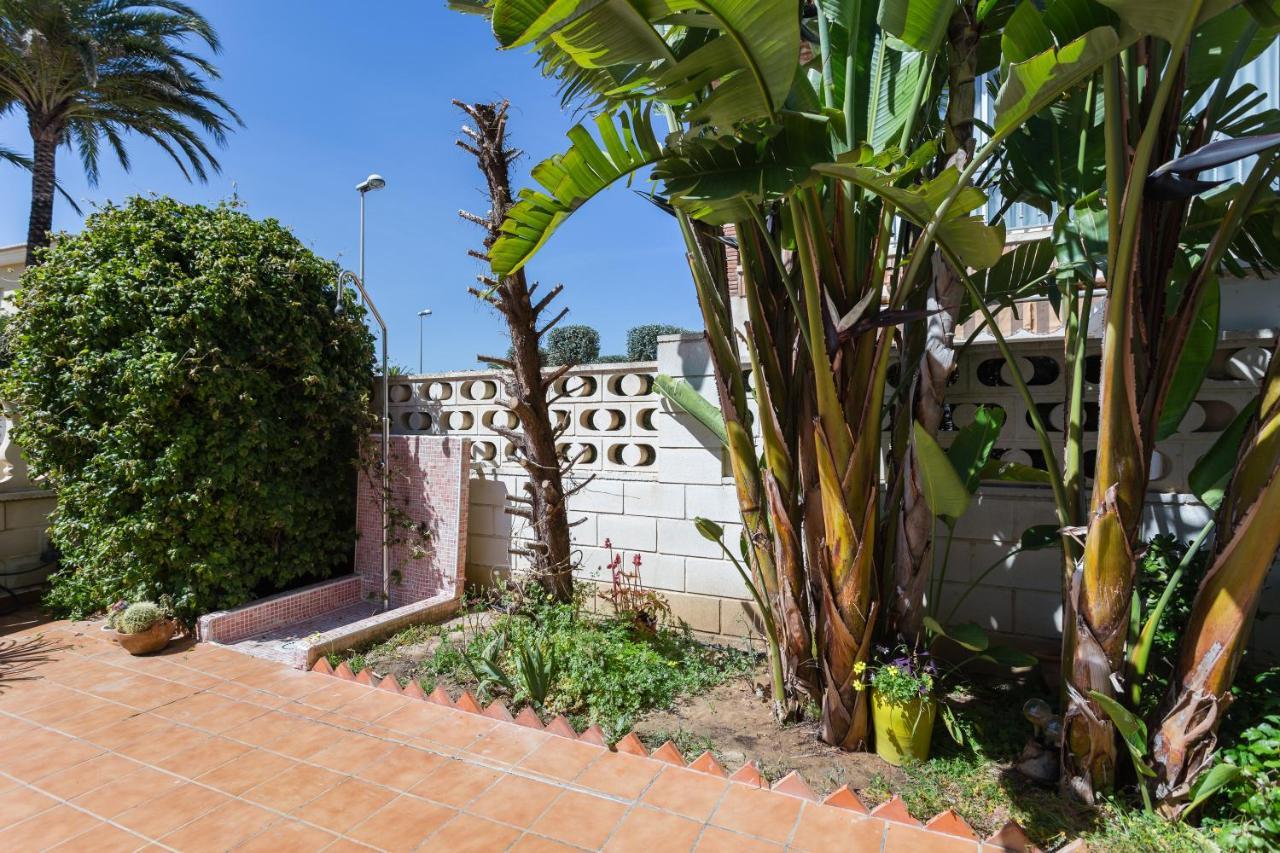 Villa Carmen à Oliva Extérieur photo